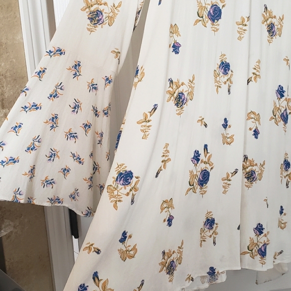 Free People Tate Floral Print Flowy Mini Dress Soft Flutter Sleeve NWT - Picture 9 of 14